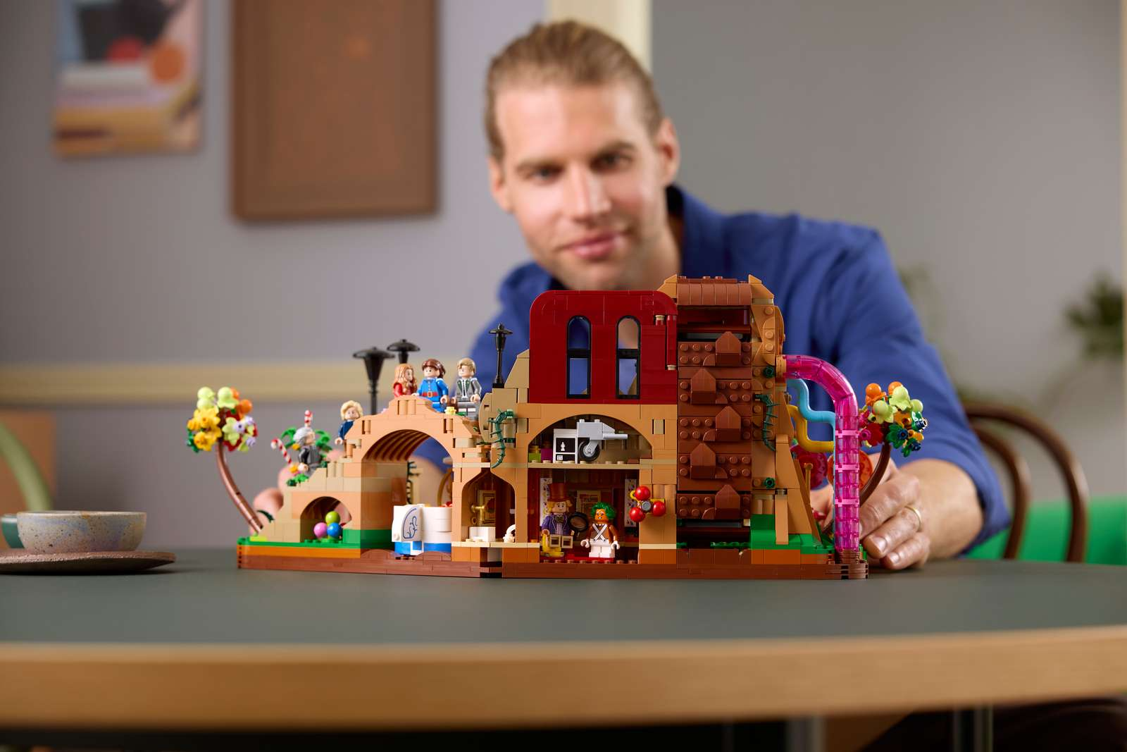 Alternative view of Mô Hình Lego Willy Wonka & The Chocolate Factory 21360