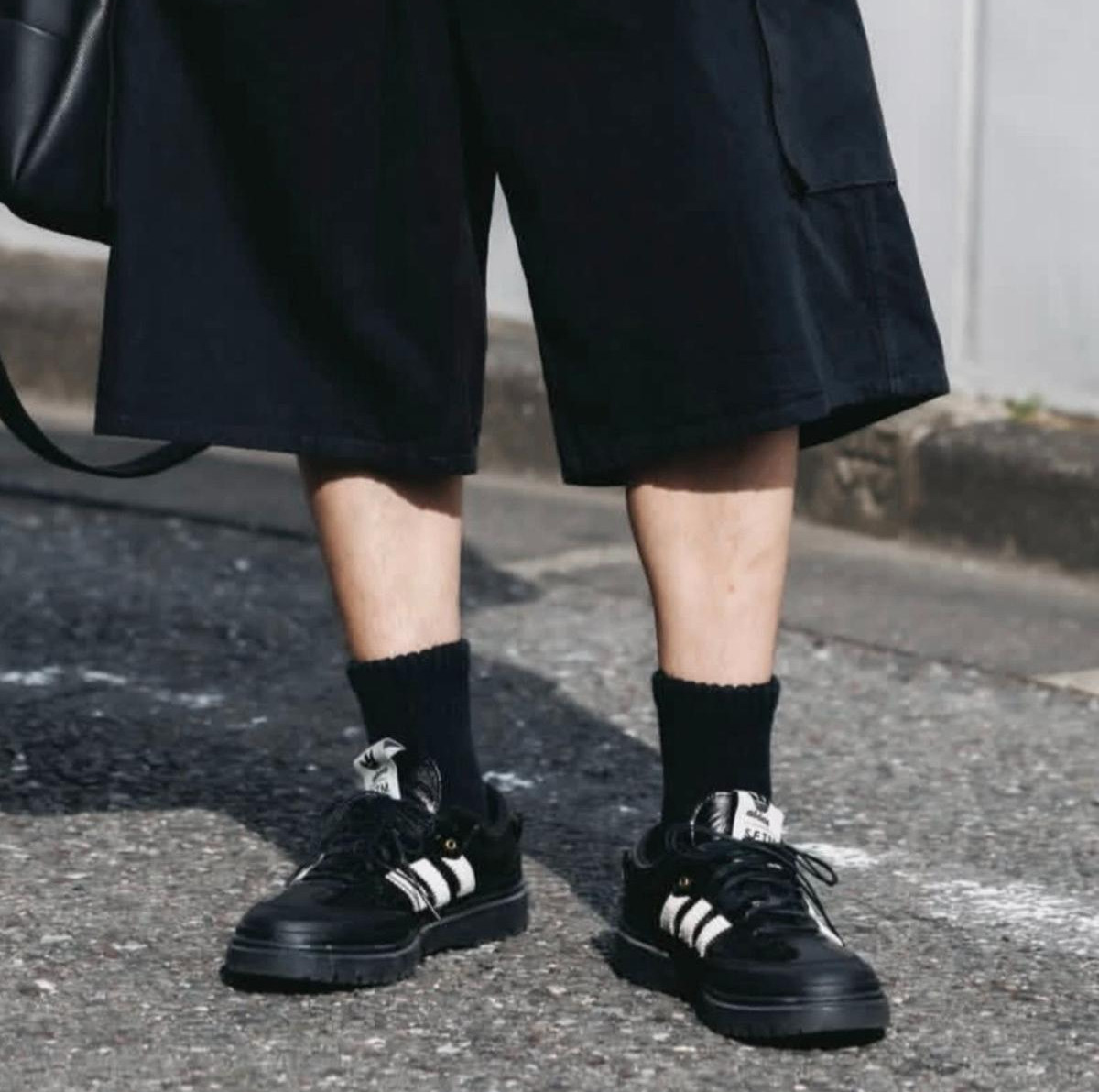 Alternative view of Giày Adidas Samba LX Freizeit 'Core Black' KI4761