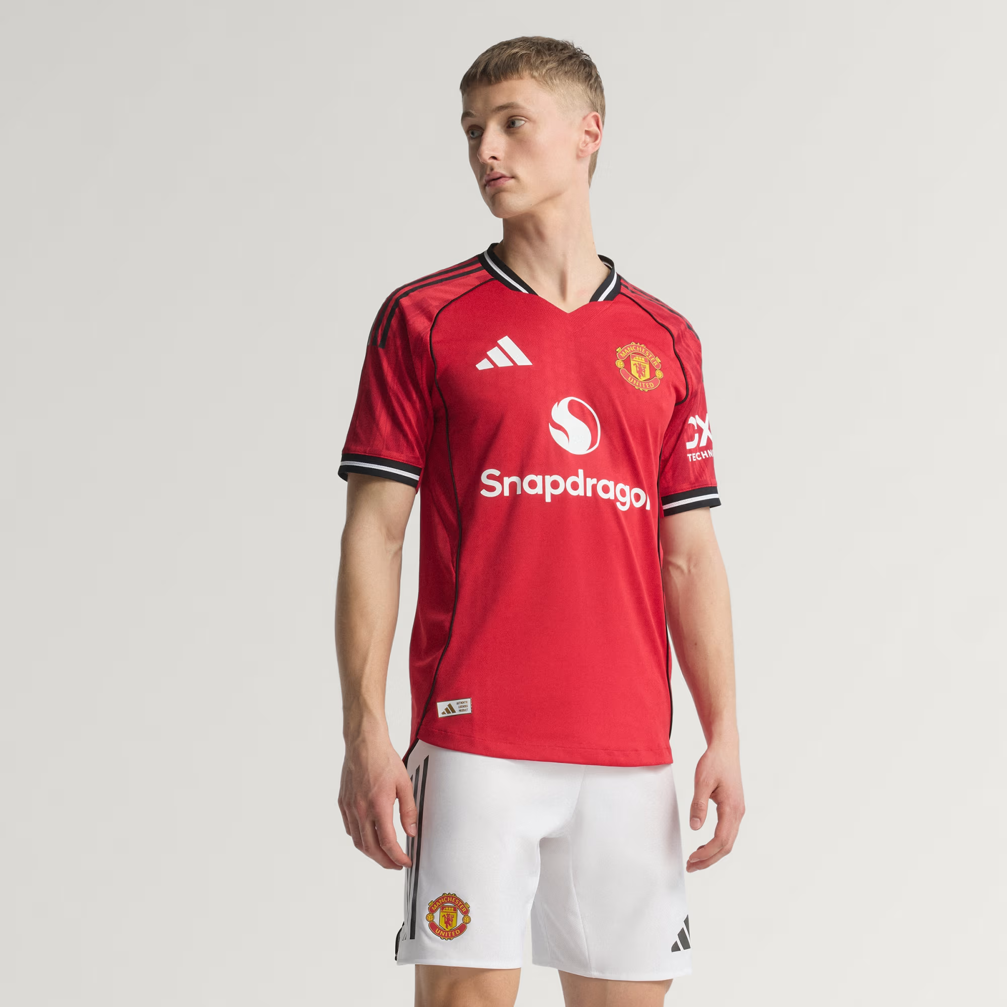 Alternative view of Áo Adidas Manchester United 25/26 'Red' JI7429