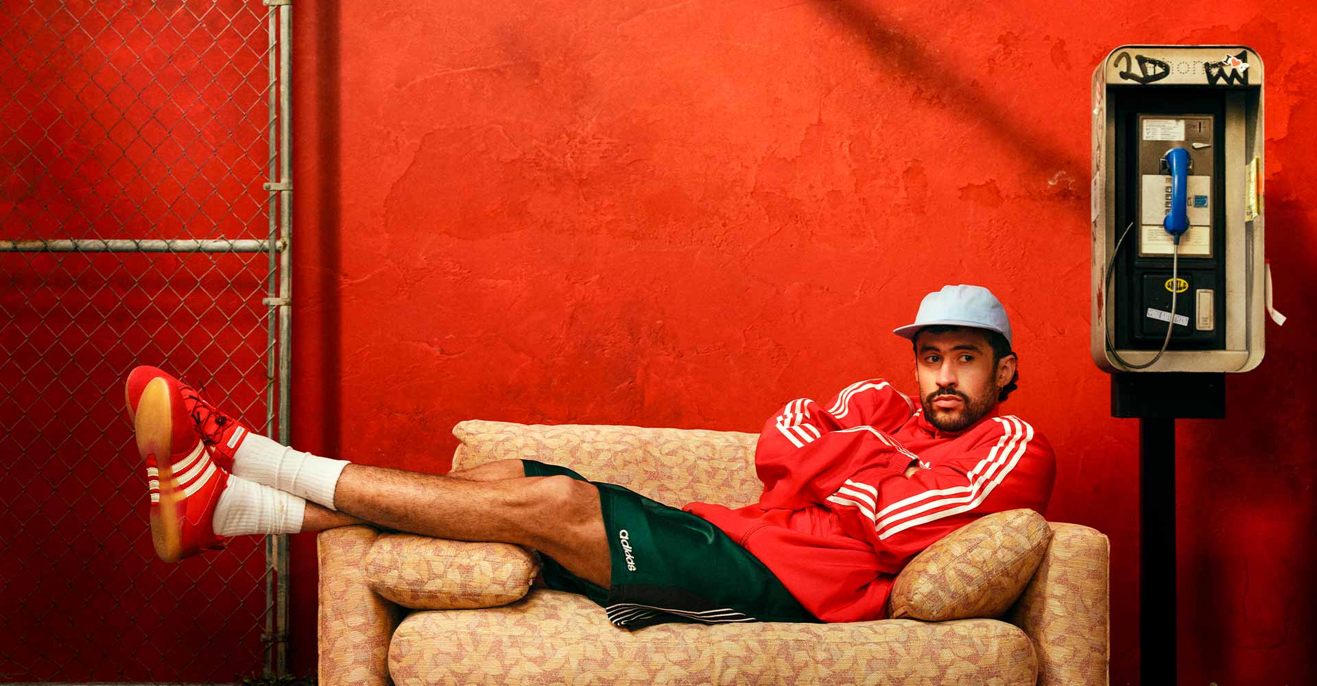 Bad Bunny x Adidas “Vivid Red” lấy cảm hứng từ những cây phượng vĩ của Puerto Rico