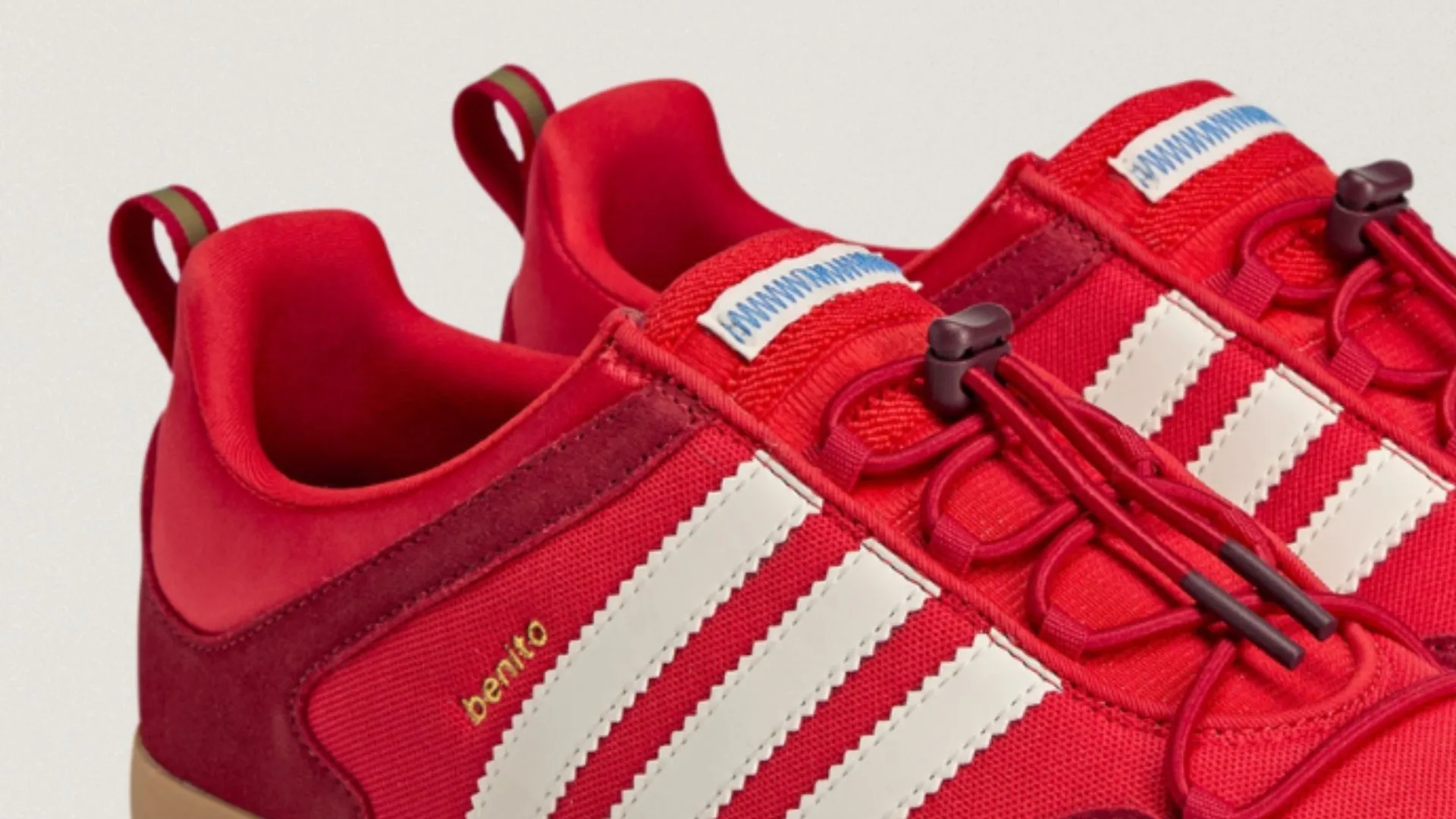 Bad Bunny x Adidas “Vivid Red” lấy cảm hứng từ những cây phượng vĩ của Puerto Rico