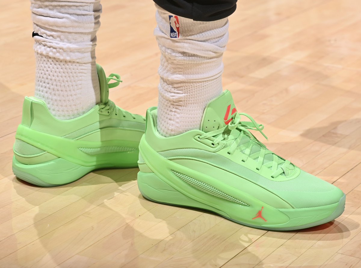 Hinh anh 4: Hinh anh giay bong ro Jordan Luka 5 voi thiet ke va cong nghe tien tien