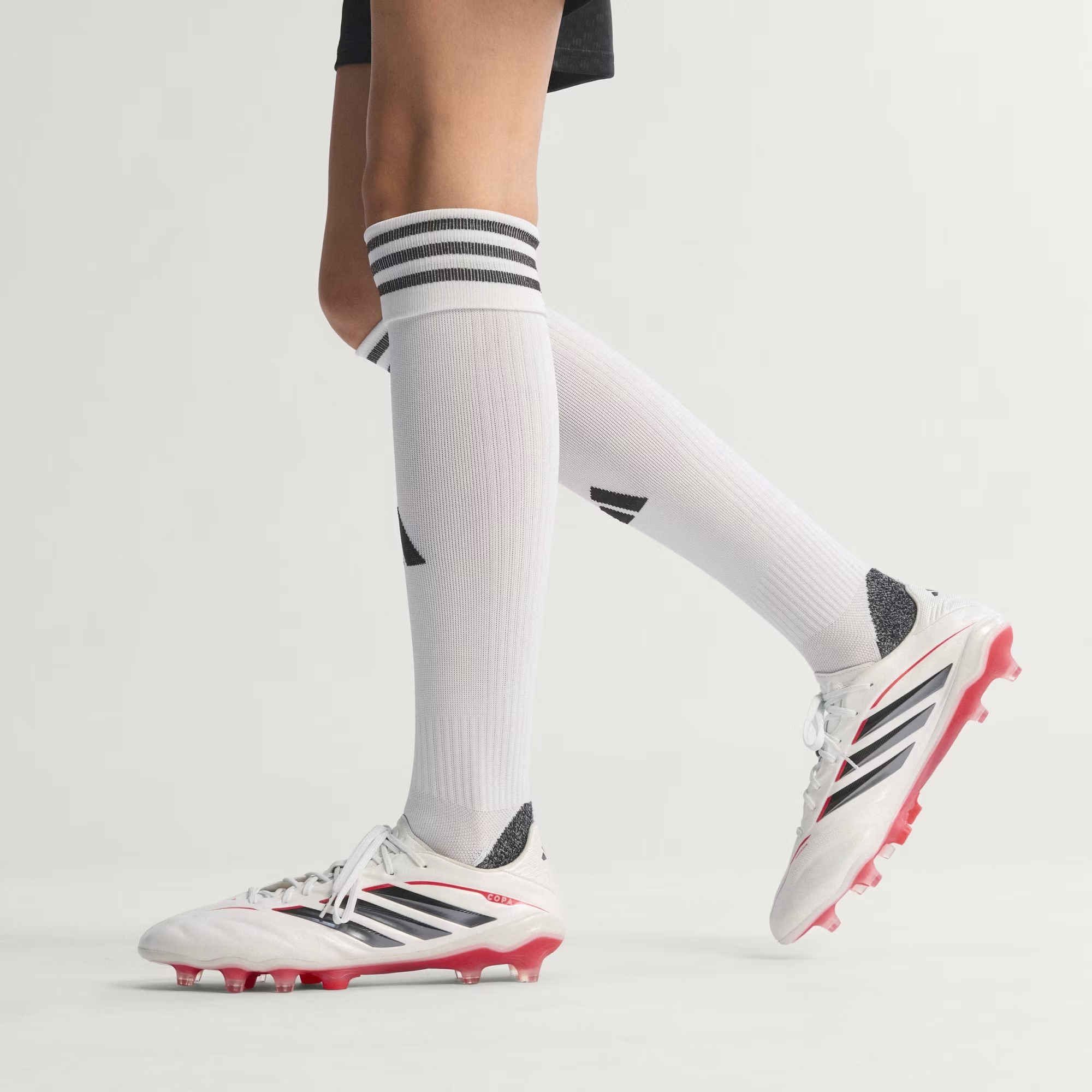 Alternative view of Giày Adidas Copa Pure 4 Elite FG 'Zero Metalic' JQ0396
