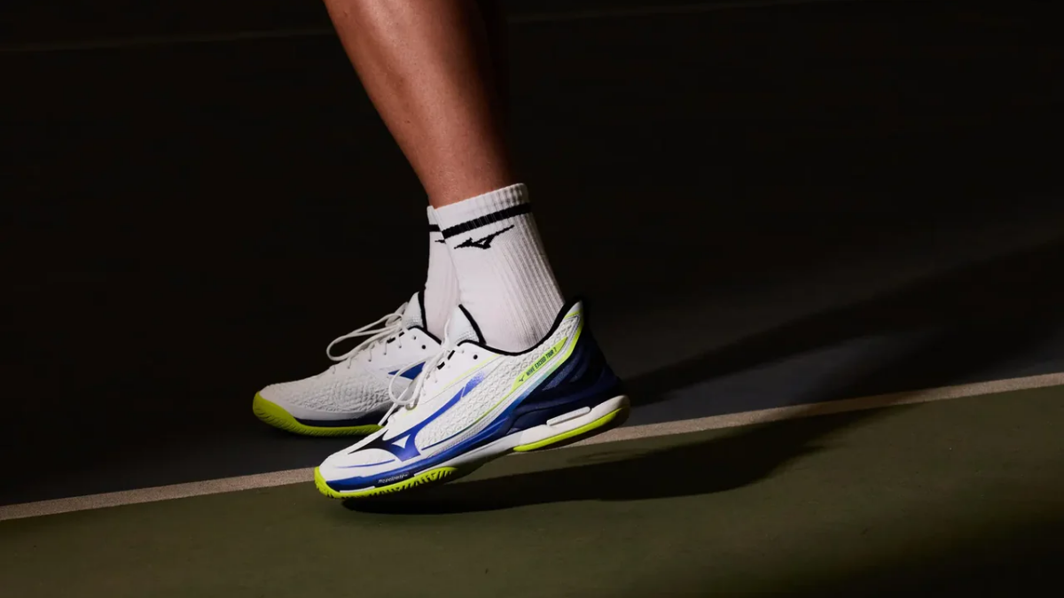 Đánh giá chi tiết giày tennis Mizuno Wave Exceed Tour 7 siêu tốc độ