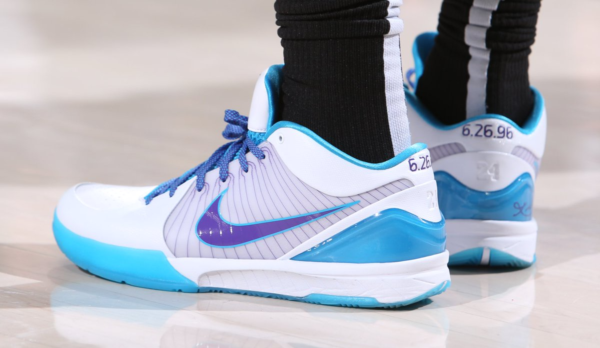 Bộ sưu tập Nike Kobe 4 Protro “Draft Day” được phát hành