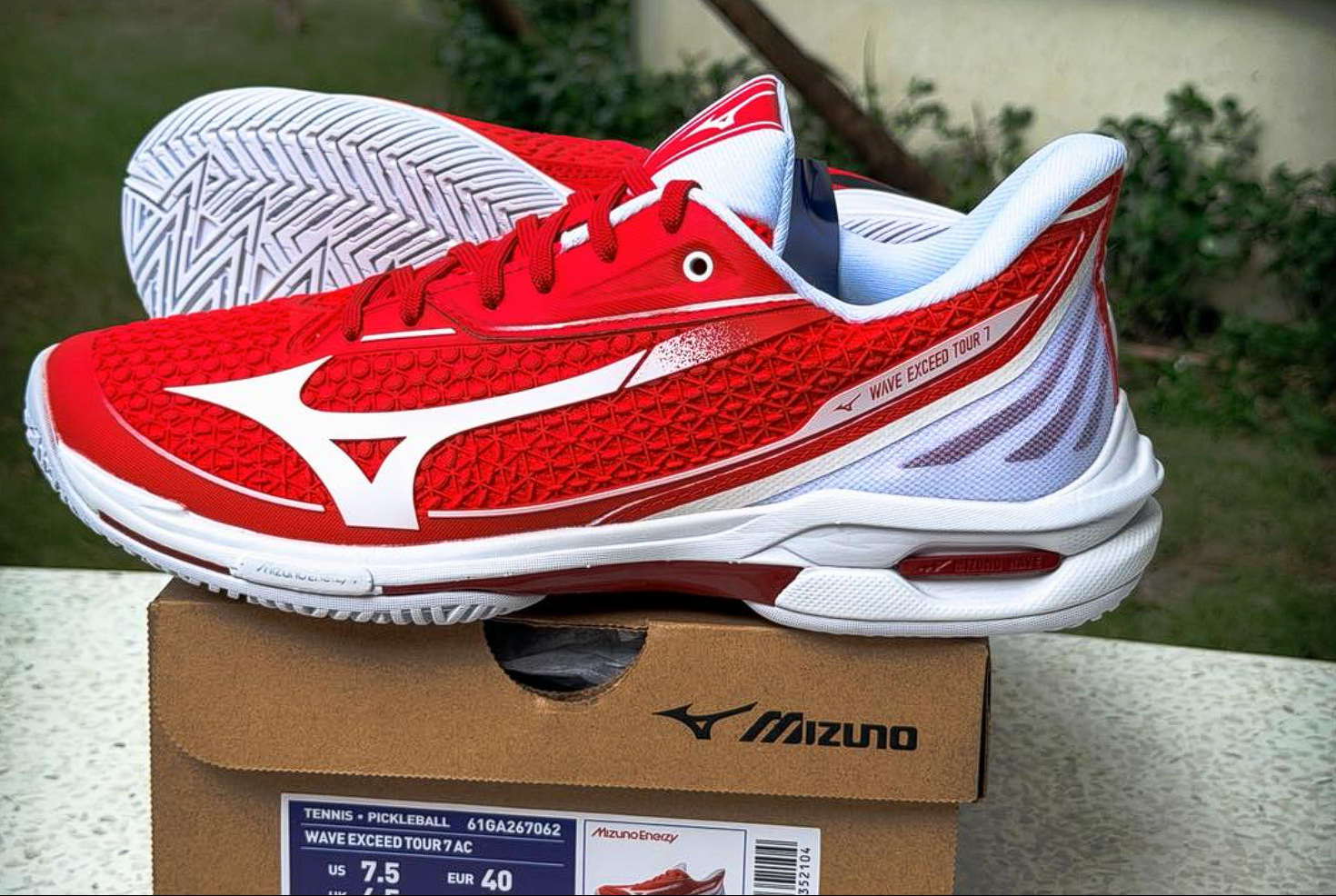 Đánh giá chi tiết giày tennis Mizuno Wave Exceed Tour 7 siêu tốc độ