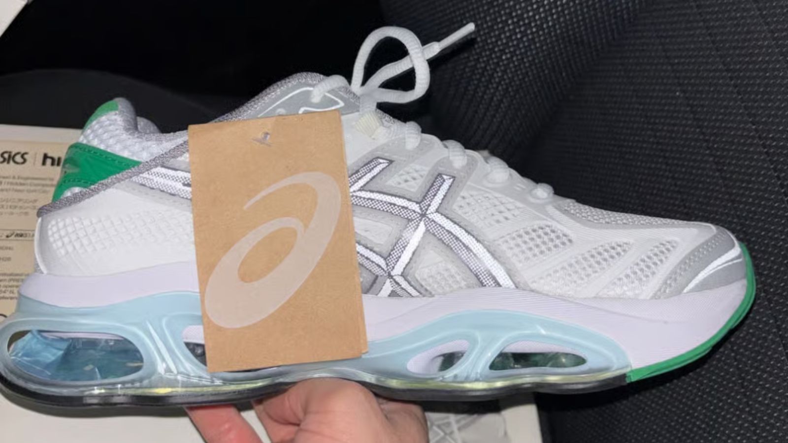 Hinh anh 1: Hidden NY x ASICS GEL-Kinetic 2.0 tai cua hang ASICS