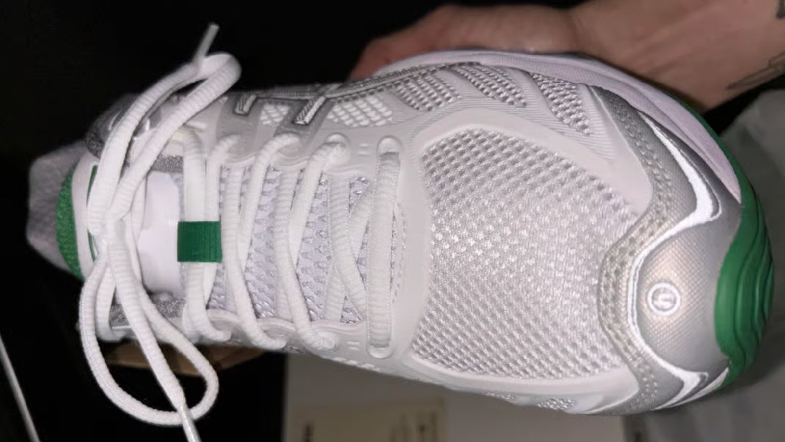 Hinh anh 2: Hidden NY x ASICS GEL-Kinetic 2.0 tai cua hang ASICS
