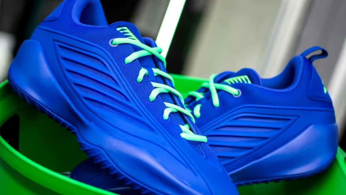 adidas Believe That 1 Velocity Blue - Giay bong ro gia tot, mau xanh noi bat, phu hop cho mua he 2026