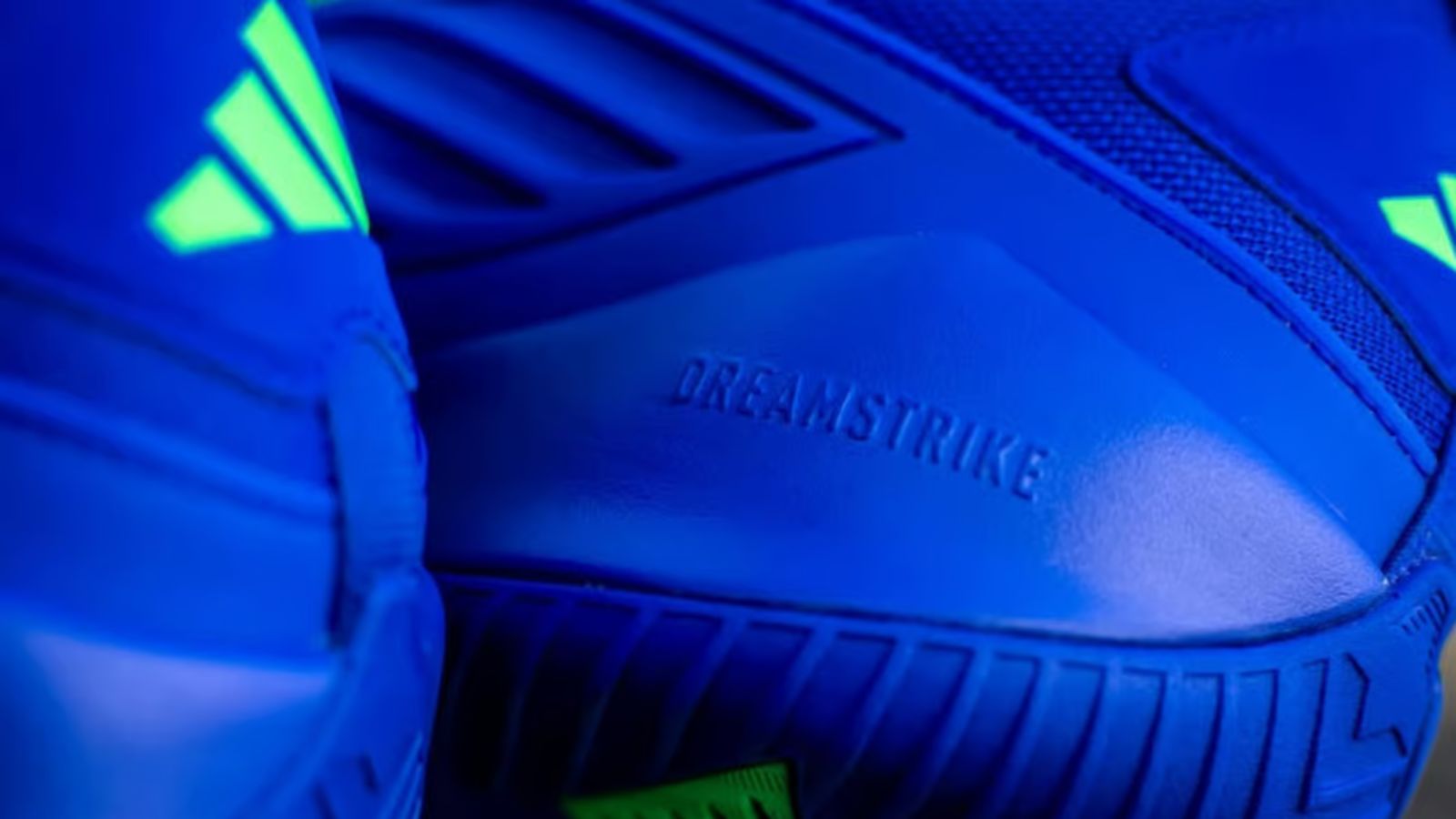 Hinh anh 1: adidas Believe That 1 Velocity Blue - Giay bong ro gia tot, mau xanh noi bat, phu hop cho mua he 2026