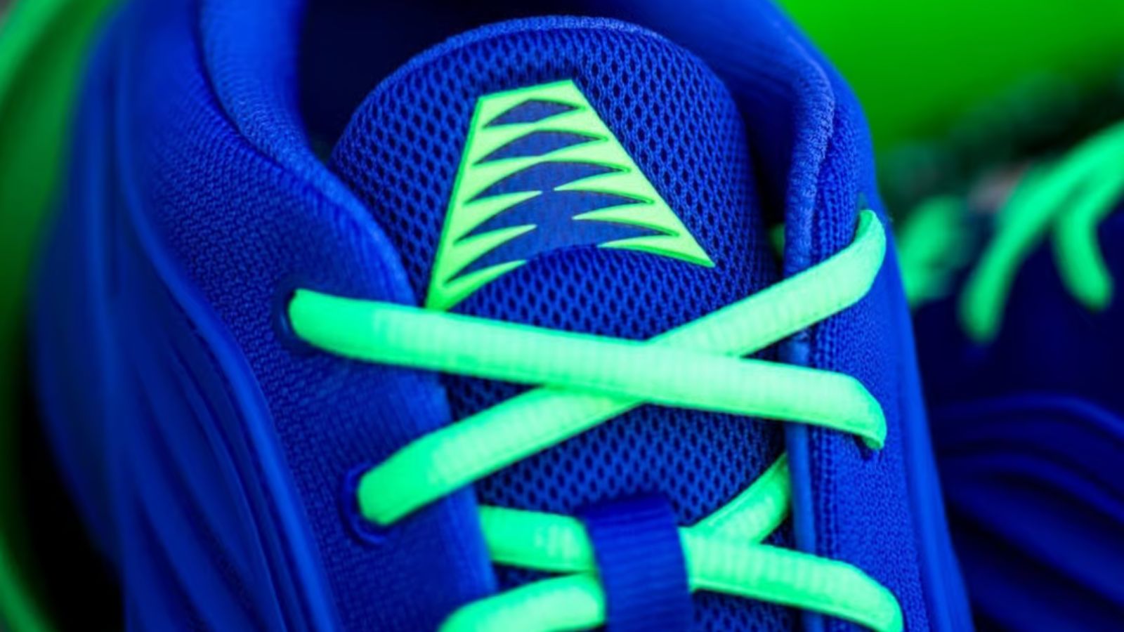 Hinh anh 3: adidas Believe That 1 Velocity Blue - Giay bong ro gia tot, mau xanh noi bat, phu hop cho mua he 2026