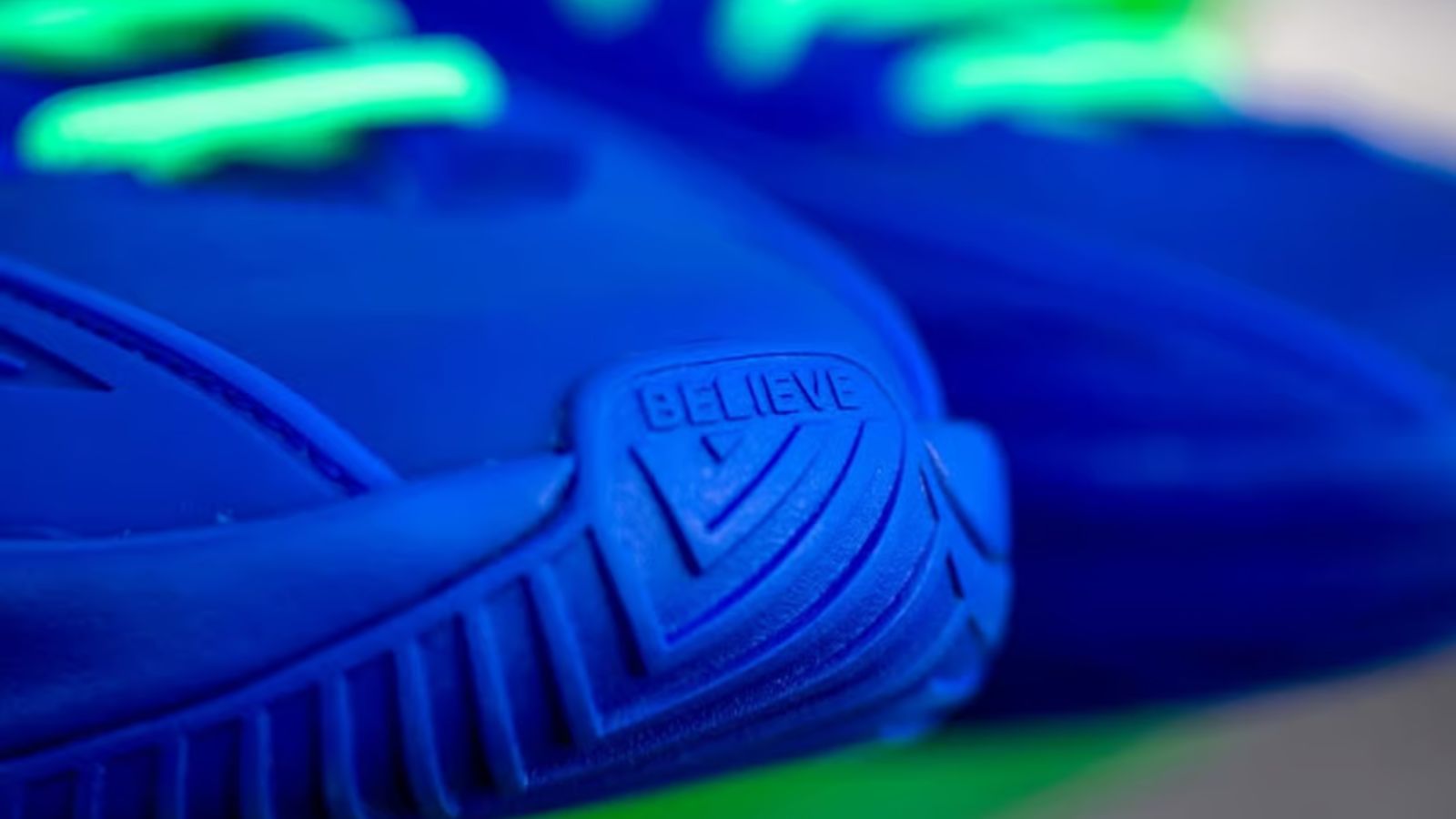 Hinh anh 4: adidas Believe That 1 Velocity Blue - Giay bong ro gia tot, mau xanh noi bat, phu hop cho mua he 2026