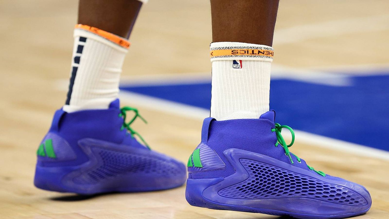 Hinh anh 6: adidas Believe That 1 Velocity Blue - Giay bong ro gia tot, mau xanh noi bat, phu hop cho mua he 2026
