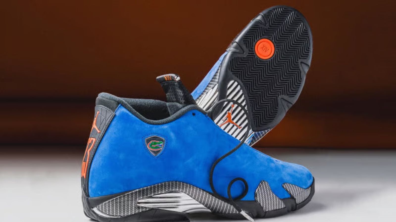 Hinh anh 1: Air Jordan 14 Florida Gators PE voi phoi mau xanh cam dac trung