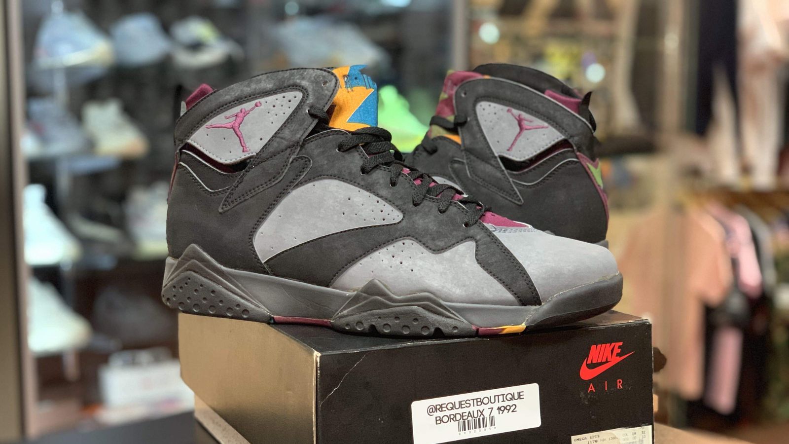Hinh anh 5: Hinh anh doi giay Air Jordan 7 phoi mau Hare noi bat