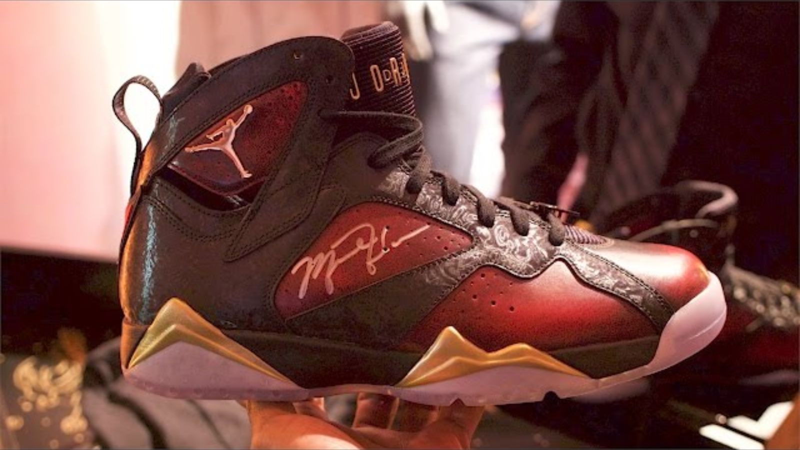 Hinh anh 4: Air Jordan 7 PE huyen thoai, phoi mau va cau chuyen NBA