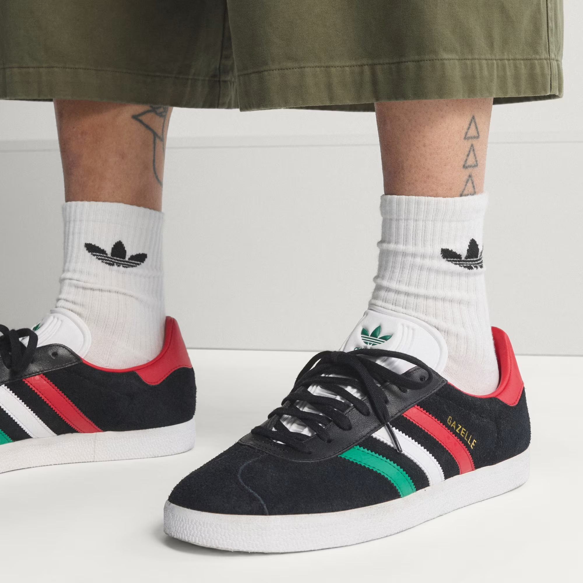 Alternative view of Giày Adidas Gazelle 'Better Scarlet' HQ9441