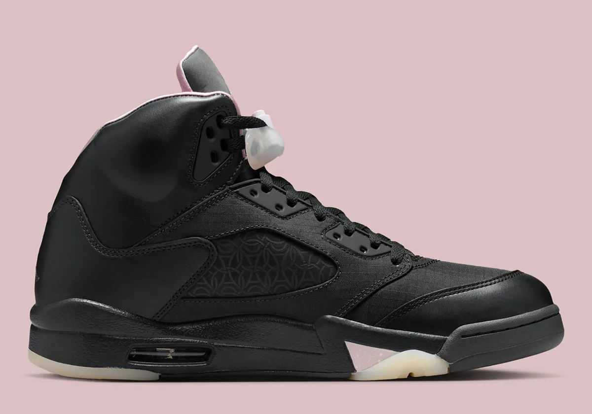 Alternative view of Giày Nike Air Jordan 5 Retro 'Paris Saint-Germain' HQ3004-001