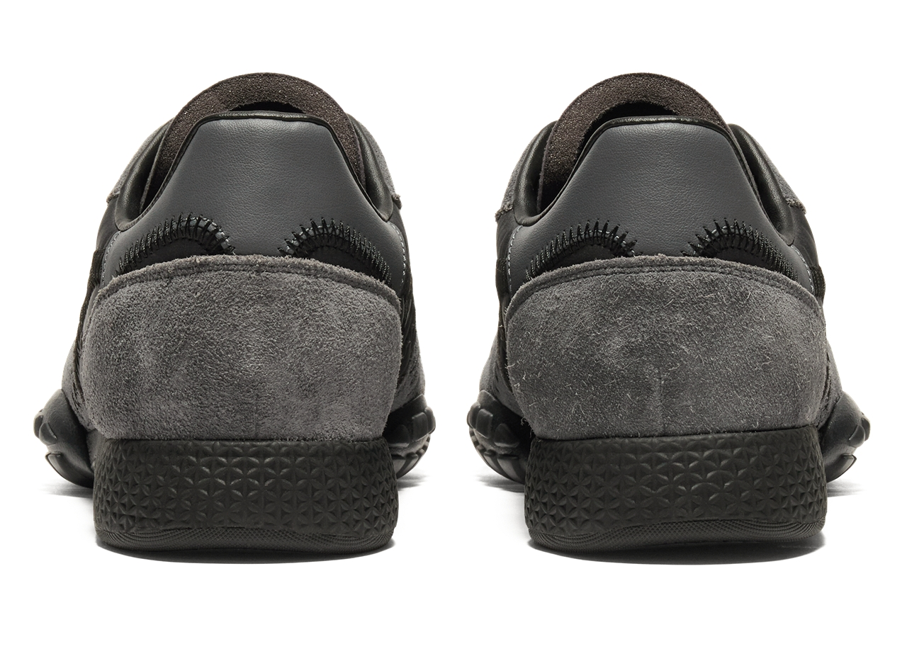 Alternative view of Giày Onitsuka Tiger Traspike 'Grey Black' 1183C558-001