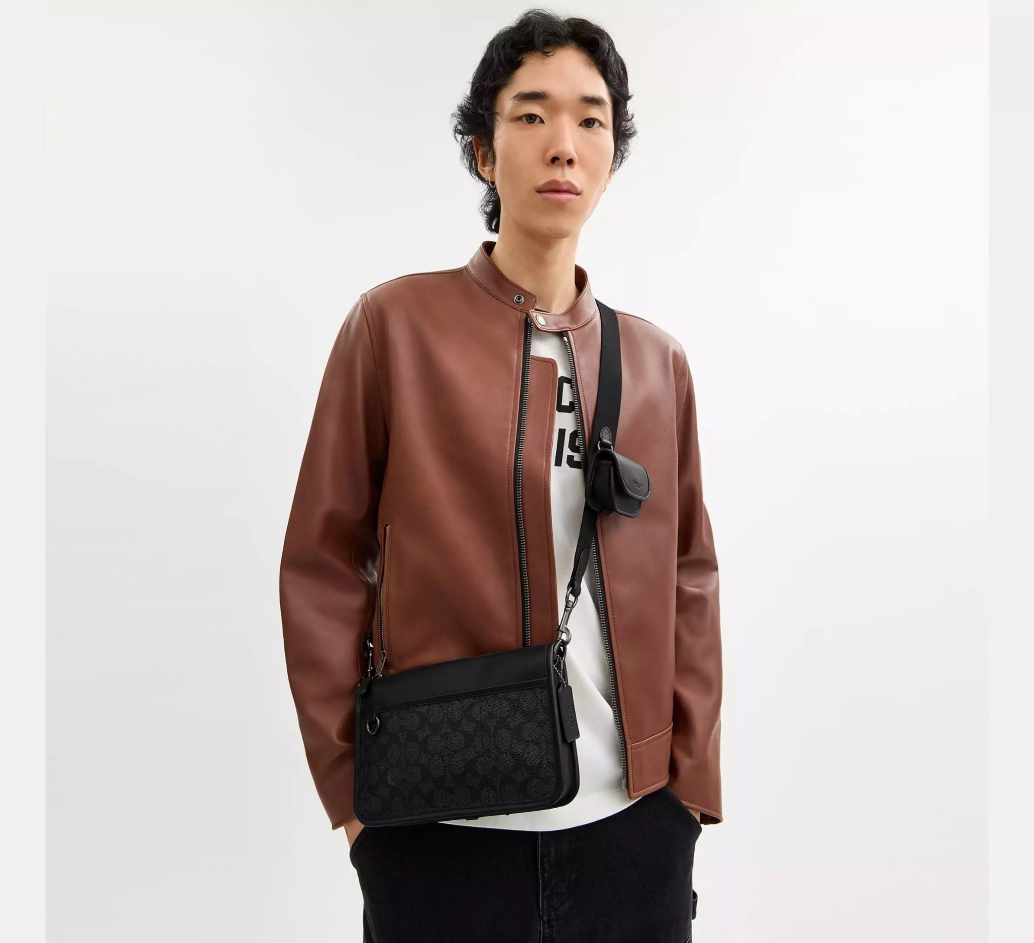 Alternative view of Túi Coach Heritage Convertible Crossbody 'Black' CW373-QBMI5