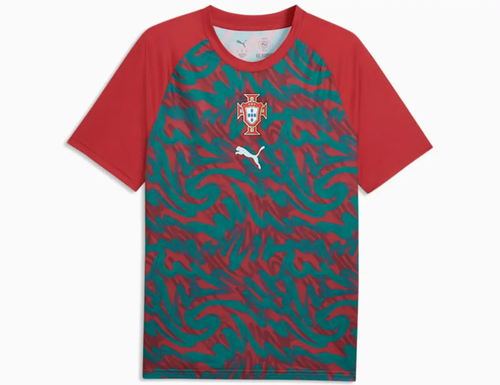 Áo Puma Portugal 2026 Warmup ‘Club Red’ 784788-37
