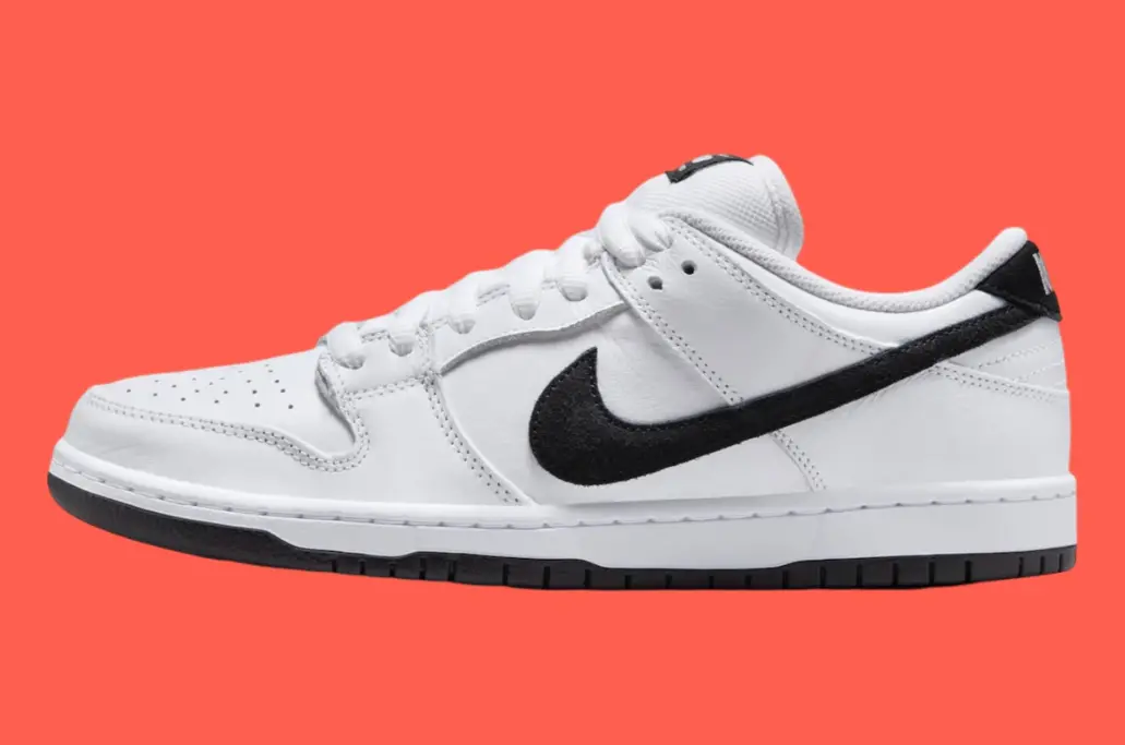 Alternative view of Giày Nike SB Dunk Low 'White Black' HF3704-100