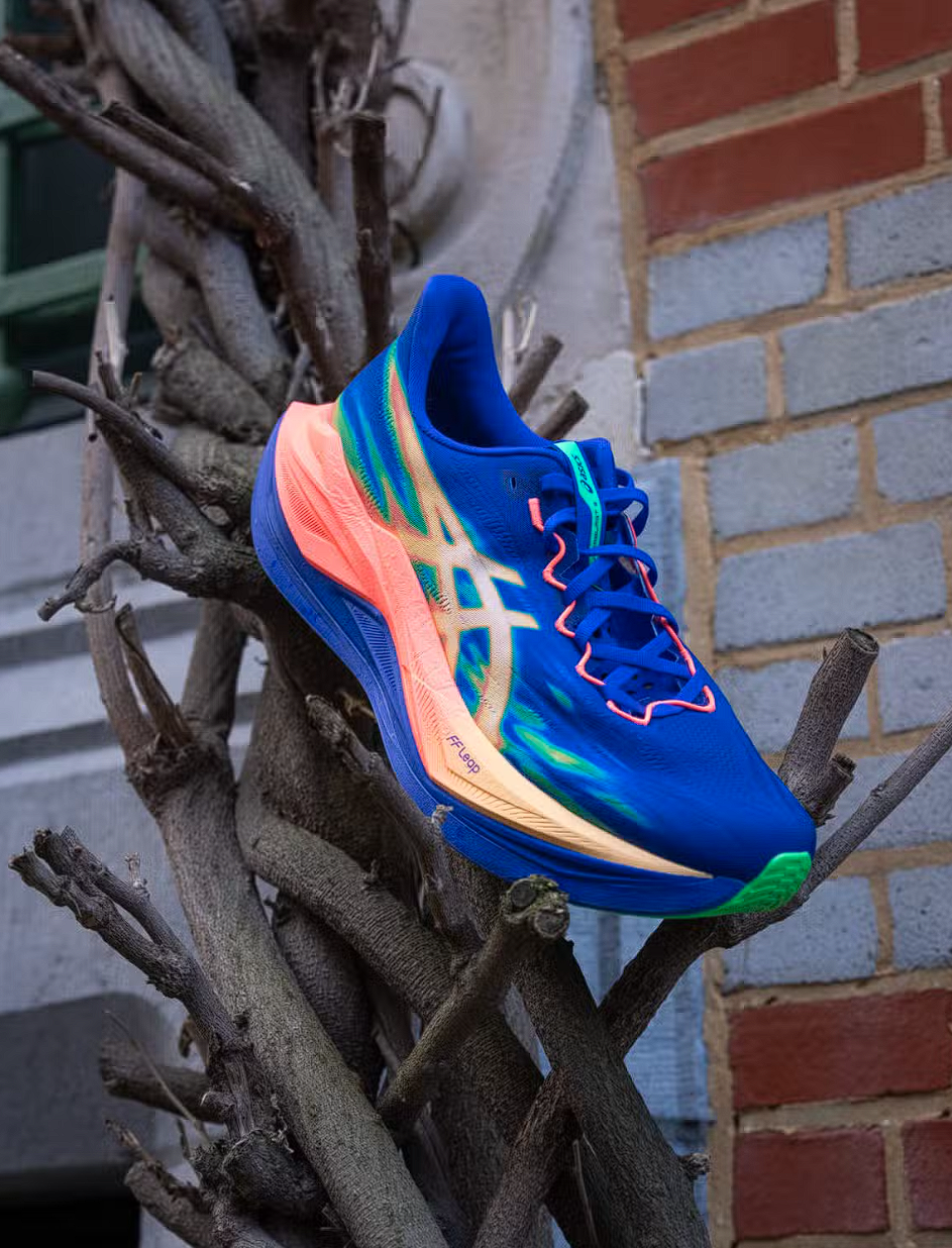 Giay chay bo Asics Superblast 3 voi cong nghe dem FF Leap