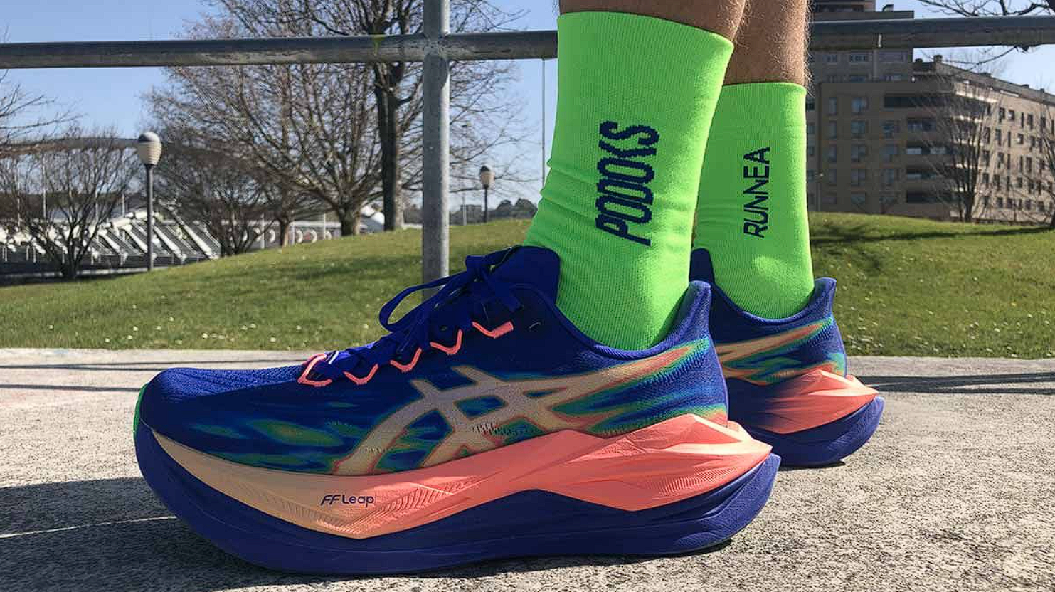 Hinh anh 1: Giay chay bo Asics Superblast 3 voi cong nghe dem FF Leap