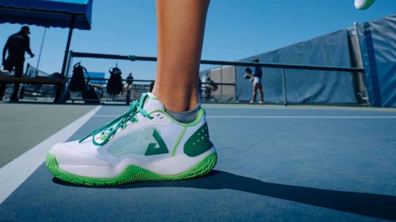 Hinh anh 5: Giay pickleball chuyen dung giup toi uu hieu suat va bao ve khi choi the thao