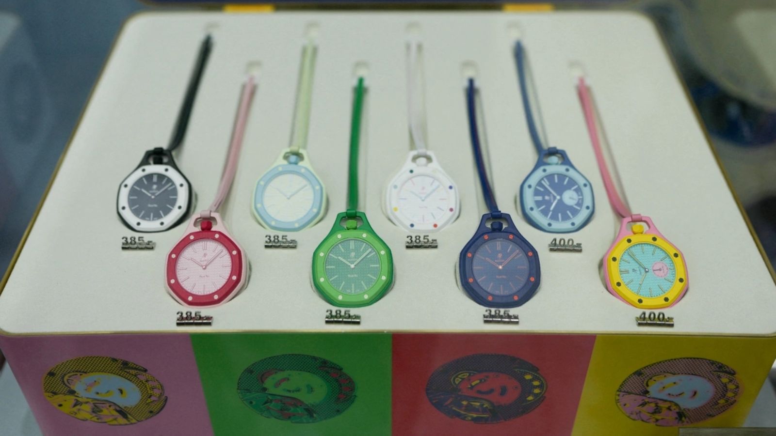 Hinh anh 8: Dong ho Audemars Piguet x Swatch Royal Pop voi thiet ke mau sac