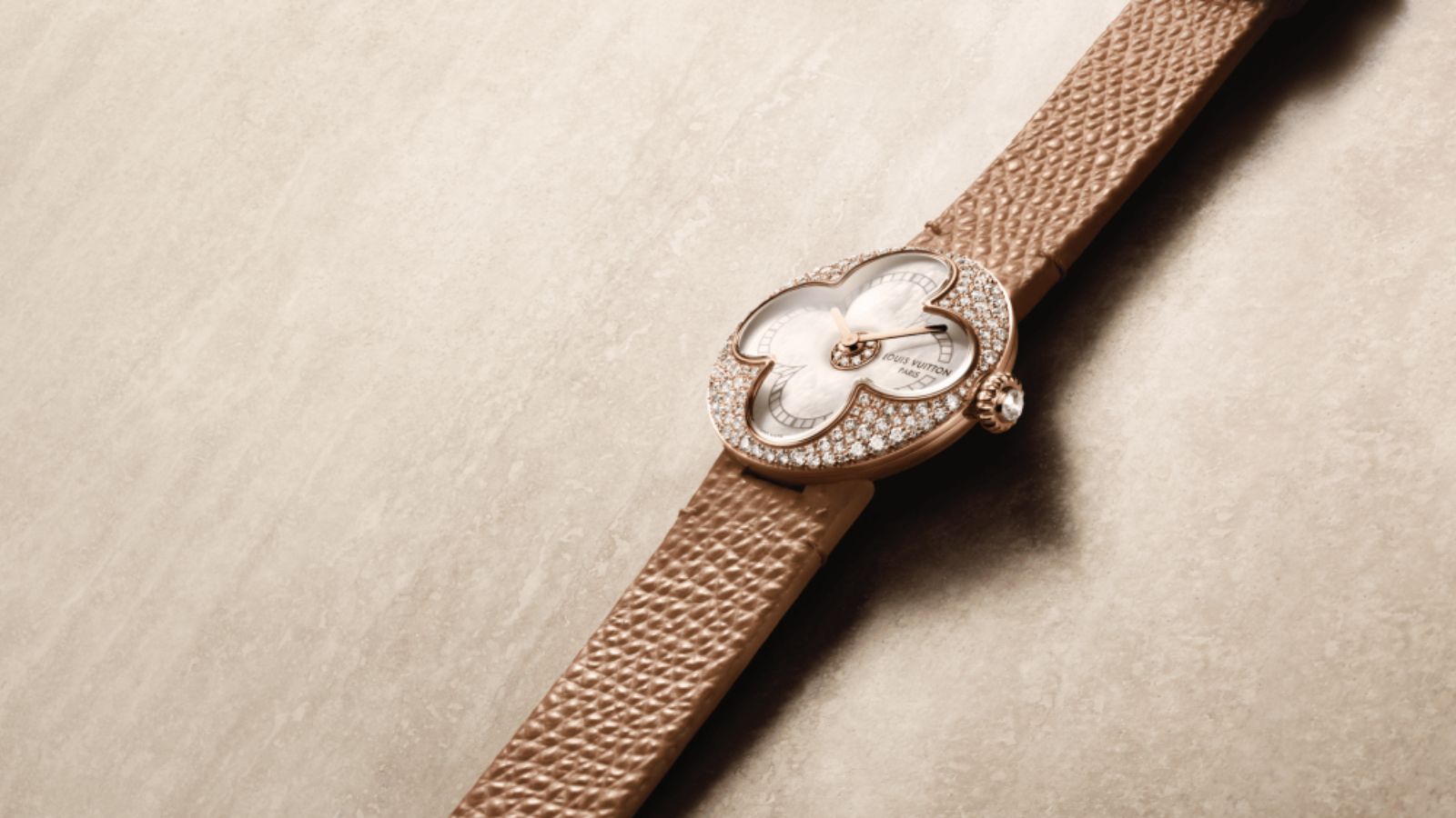 Hinh anh 3: Dong ho Louis Vuitton Color Blossom voi thiet ke Monogram Flower