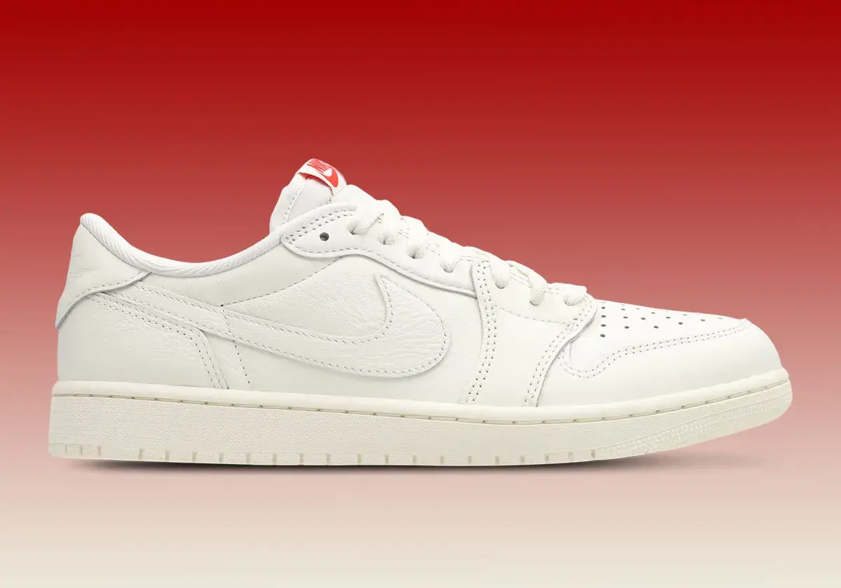 Alternative view of Giày Nike Air Jordan 1 Retro Low OG 'Sail' HQ6998-100