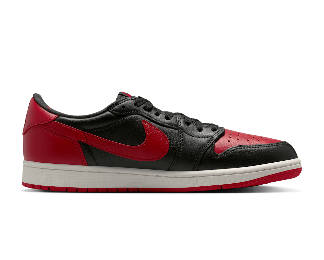 Alternative view of Giày Nike Air Jordan 1 Retro Low OG 'Banned' IW6276-001