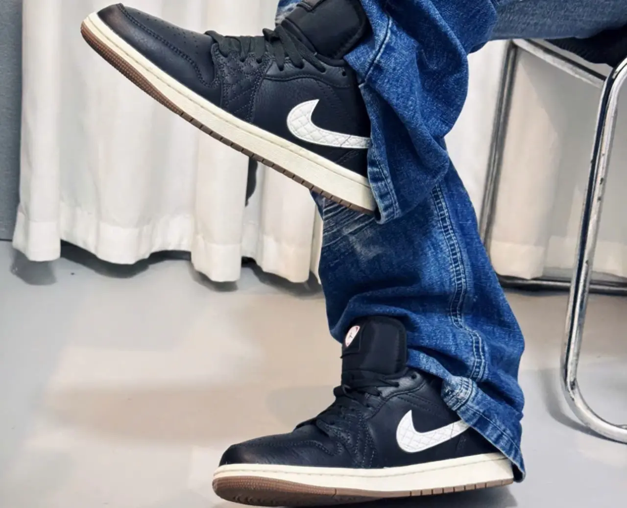 Alternative view of Giày Nike Air Jordan 1 Low SE 'Black' IO2047-001
