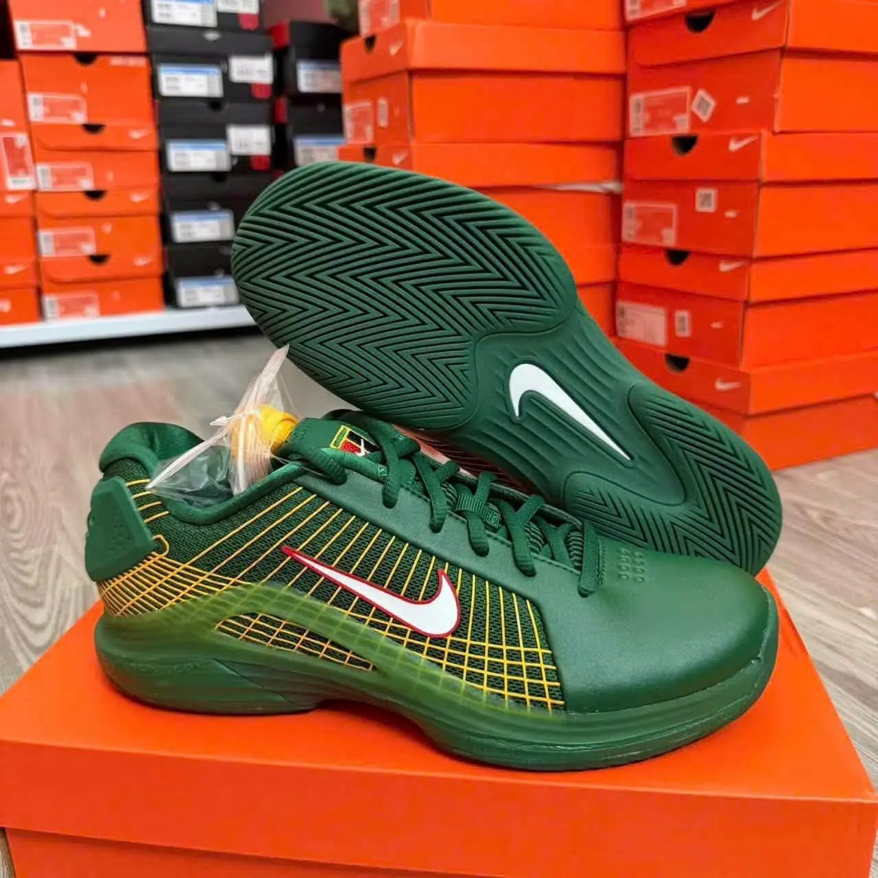 Alternative view of Giày Nike Vapor 12 Hypersmash 'Gorge Green' HV1488-300