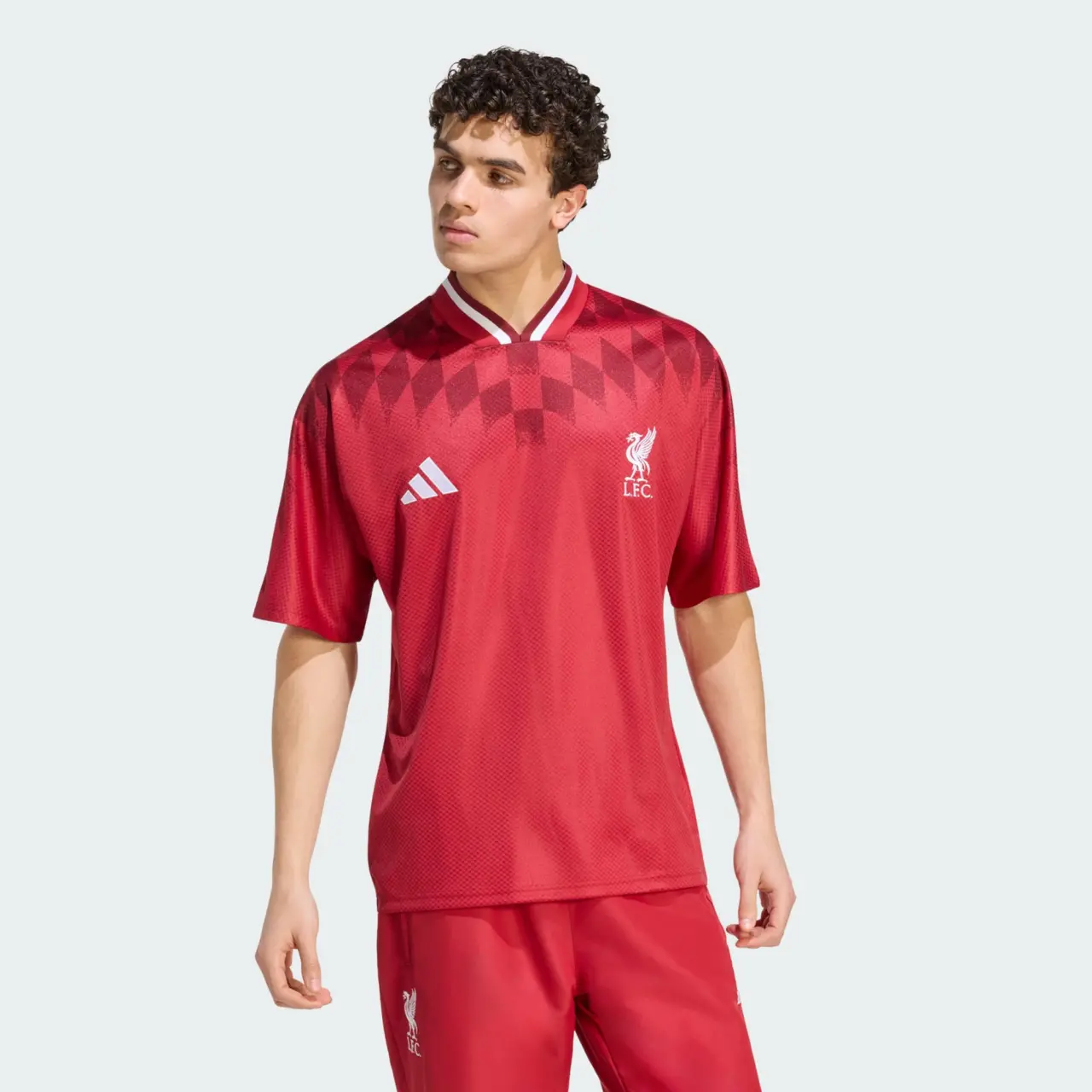 Alternative view of Áo Adidas Liverpool FC Stadium ‘Active Maroon’ KG2890