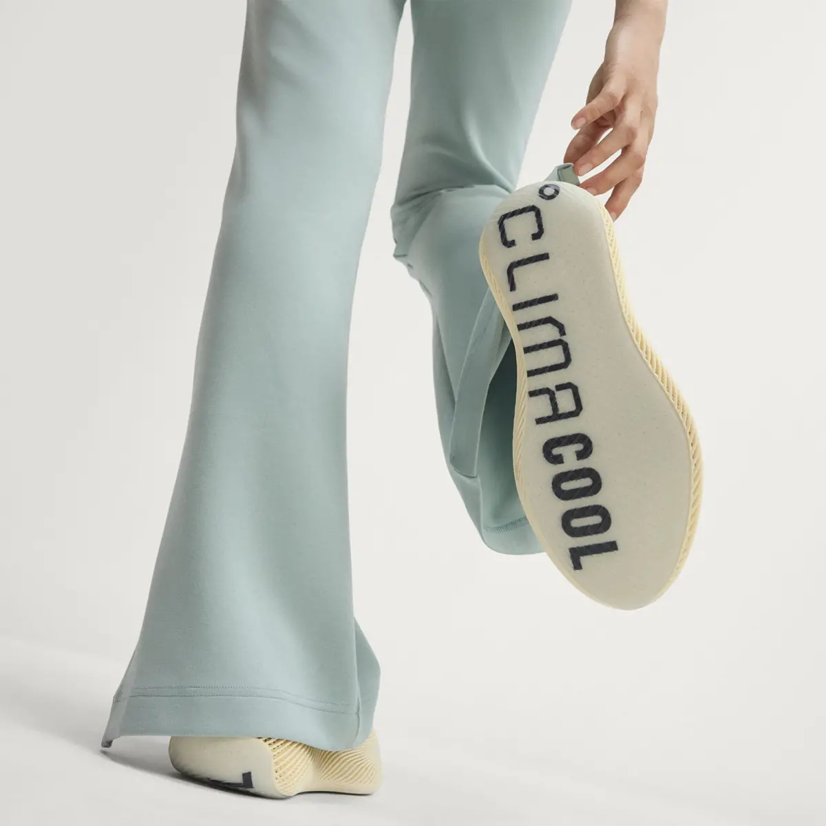 Alternative view of Giày Adidas Climacool 'Off White Black' KI5233