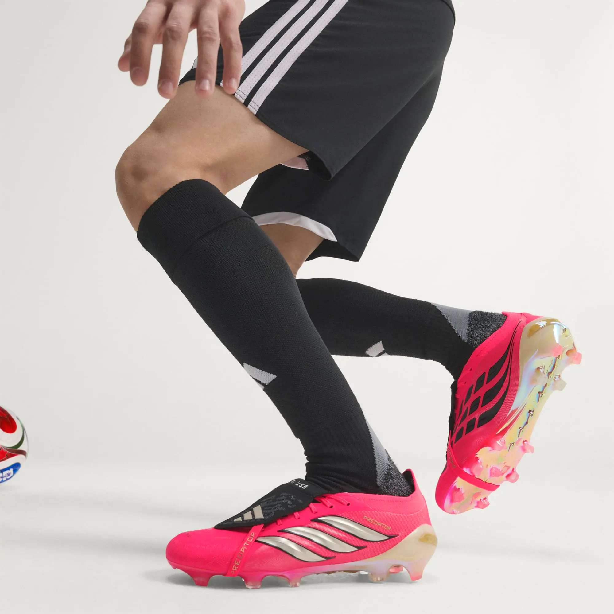 Alternative view of Giày Adidas Predator Elite Tongue FG 'Pink' JP6237