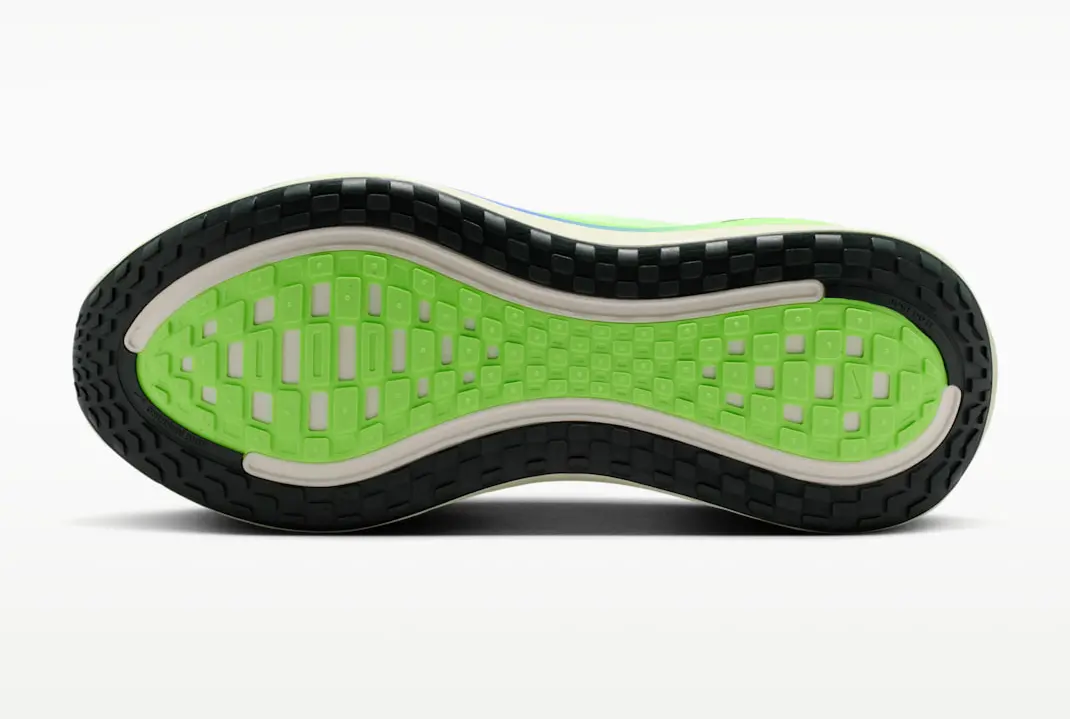 Alternative view of Giày Nike Vomero Plus ‘Volt Tint’ HV8150-702