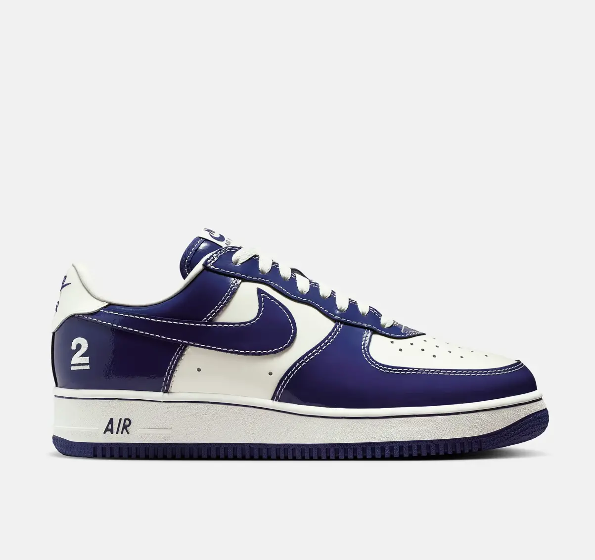 Hinh anh 6: Giay Nike x Nigo Air Force 1 World Tour voi thiet ke doc dao va chat lieu da bong cao cap