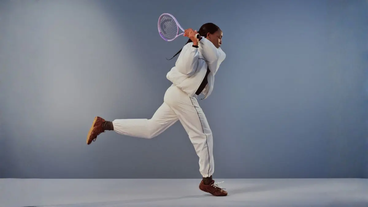 Coco Gauff dien trang phuc Miu Miu x New Balance tai Wimbledon