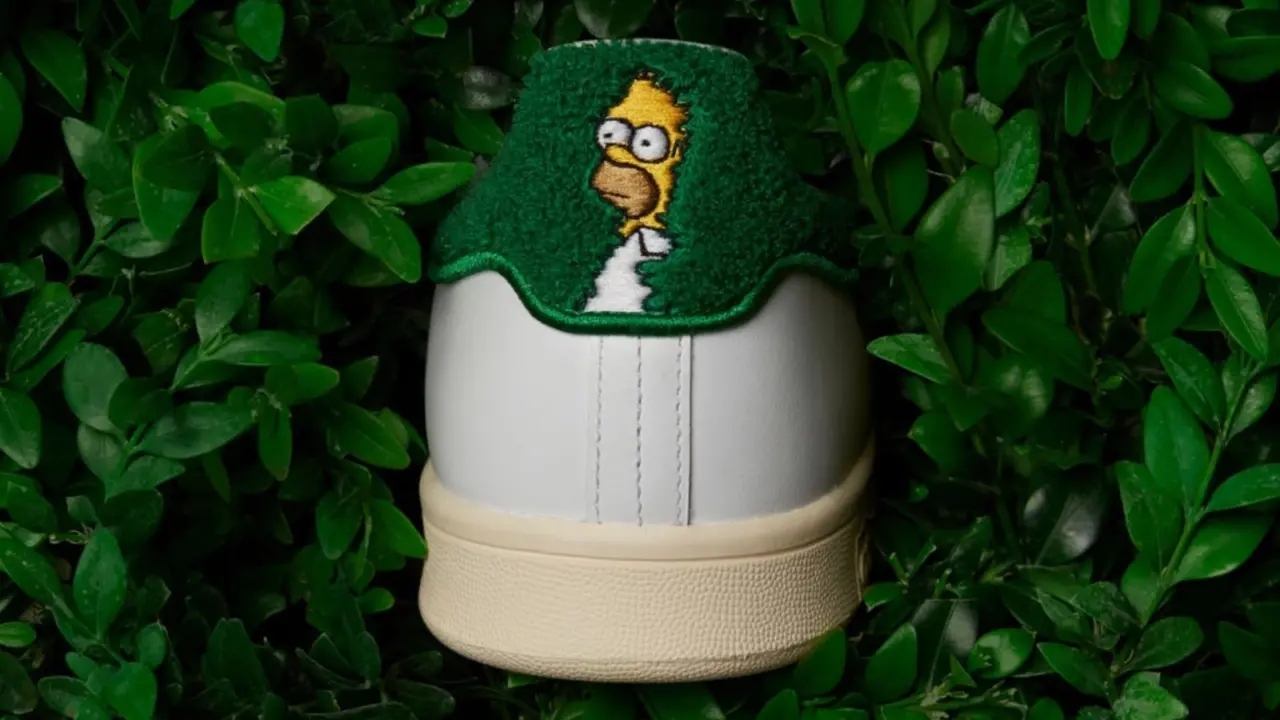 Hinh anh 5: Doi giay adidas Stan Smith bieu tuong voi thiet ke toi gian