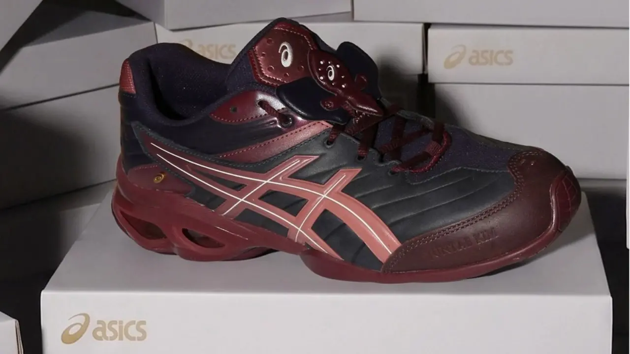 Hinh anh 3: Giay ASICS x Juntae Kim Gel-Kinetic FR voi chi tiet hoa thao roi