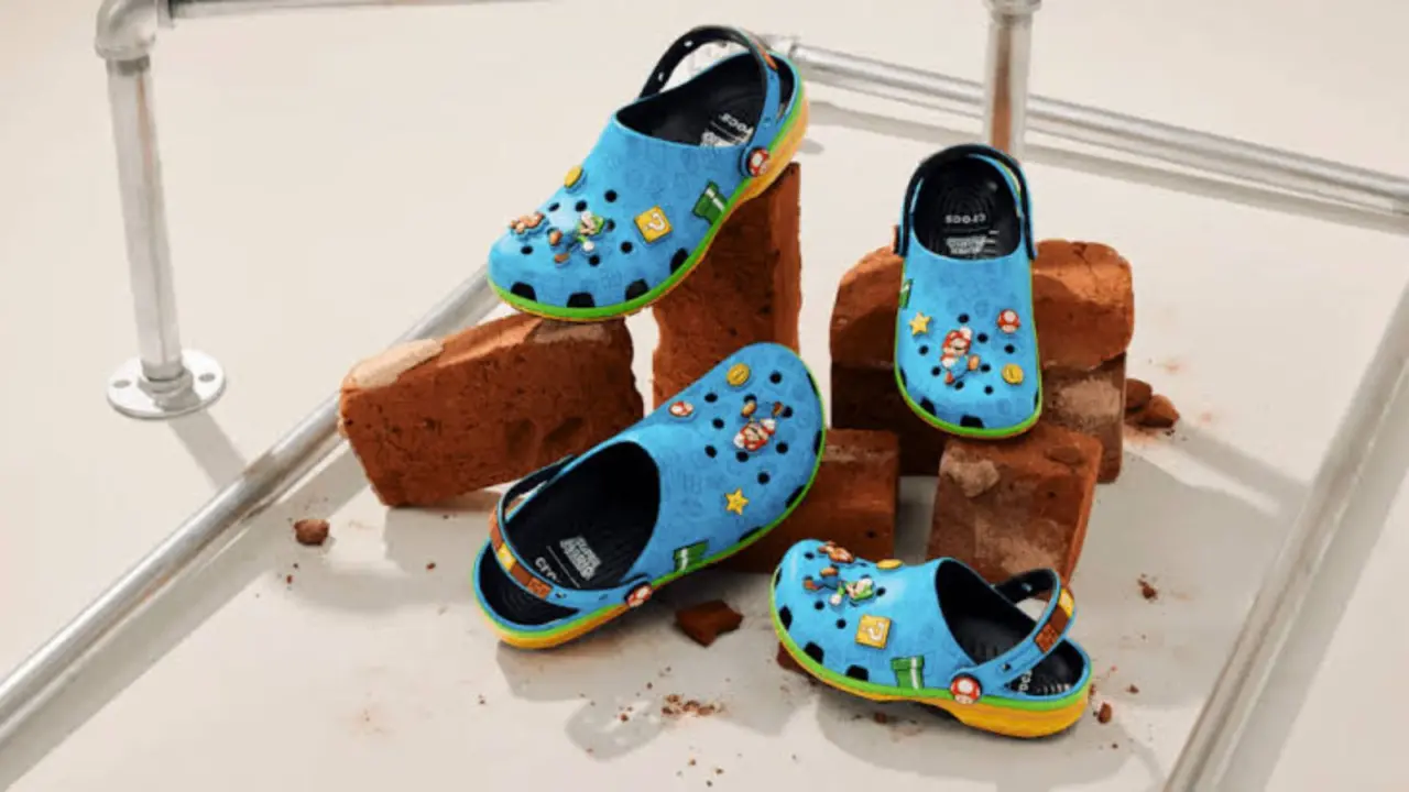 Hinh anh 7: Hinh anh Super Mario x Crocs Classic Clogs voi thiet ke dac trung cua Mario, Yoshi, Princess Peach va Bowser.