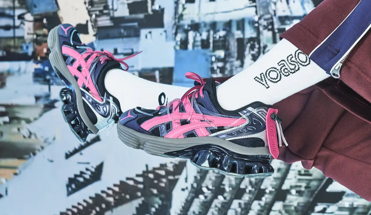YOASOBI và ASICS hợp tác ra mắt dòng giày GEL-KINETIC FLUENT Y