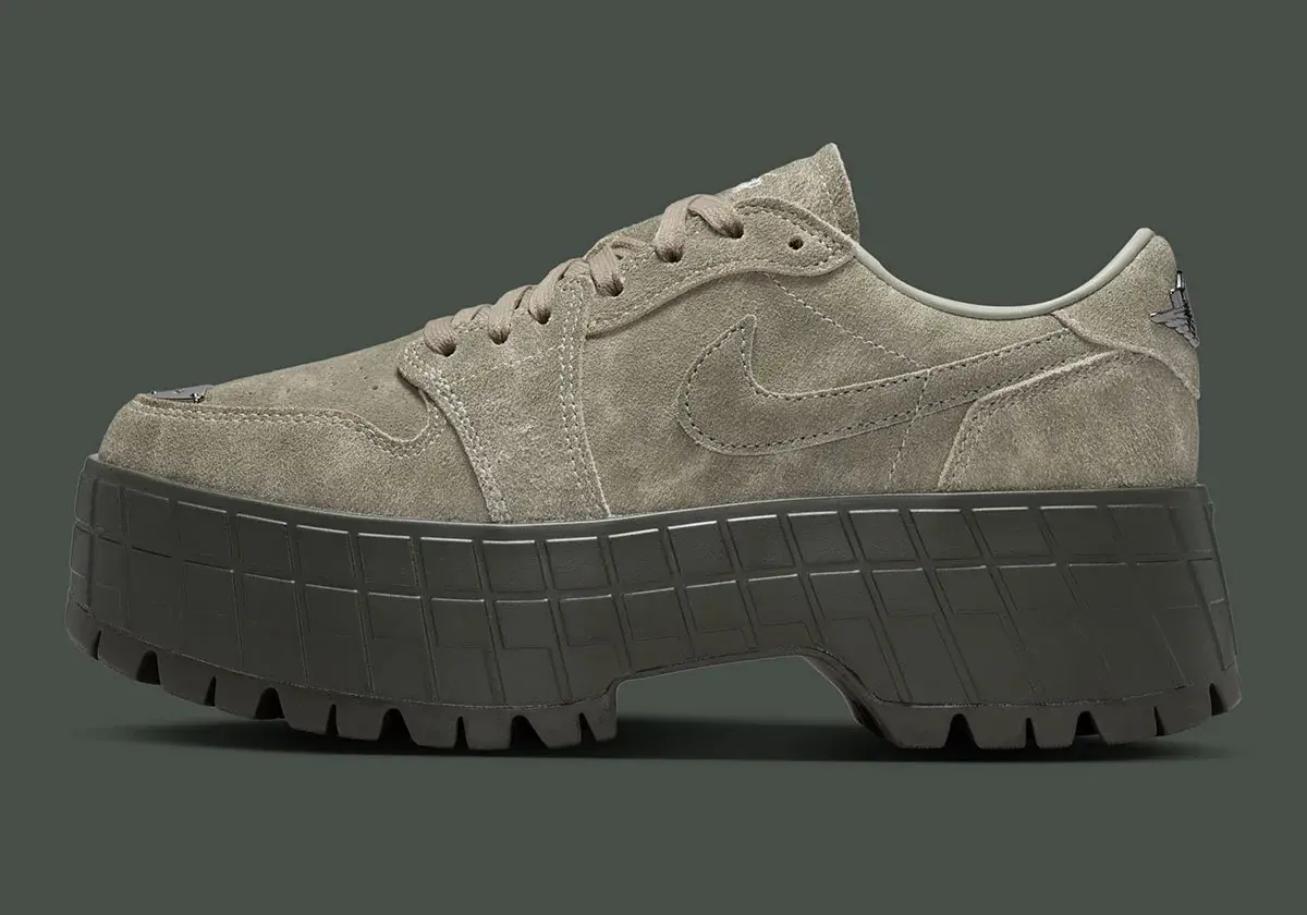 Alternative view of Giày Nike Air Jordan 1 Low 'Jade Stone' IR7248-304