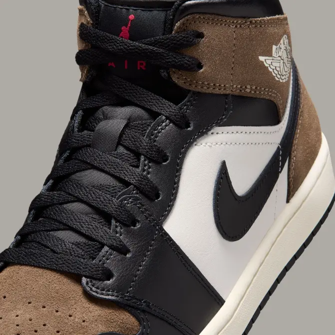Alternative view of Giày Nike Air Jordan 1 Mid 'Palomino' DQ8426-007
