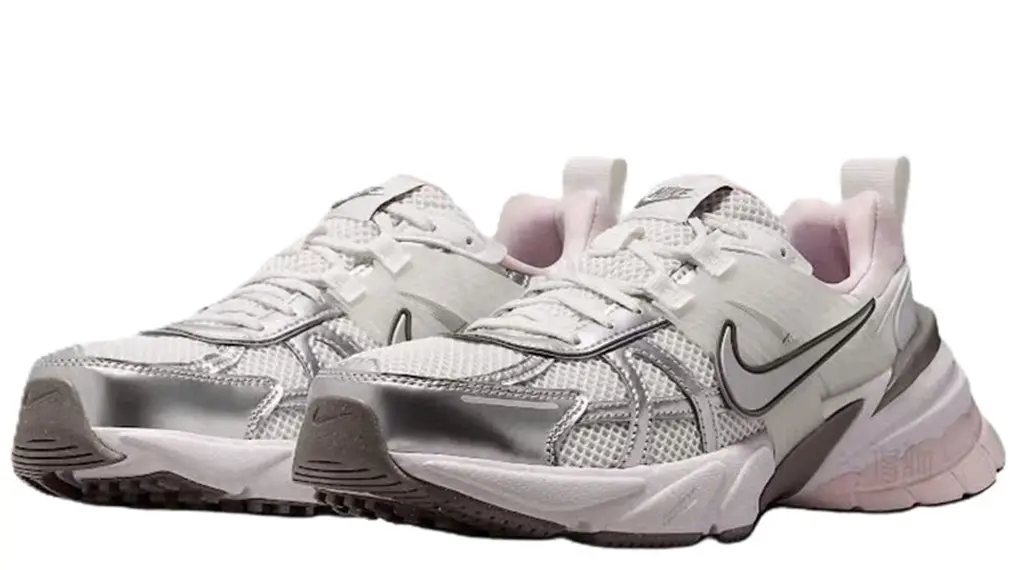 Alternative view of Giày Nike V2K Run SE ‘Platinum Tint’ FD0736-010