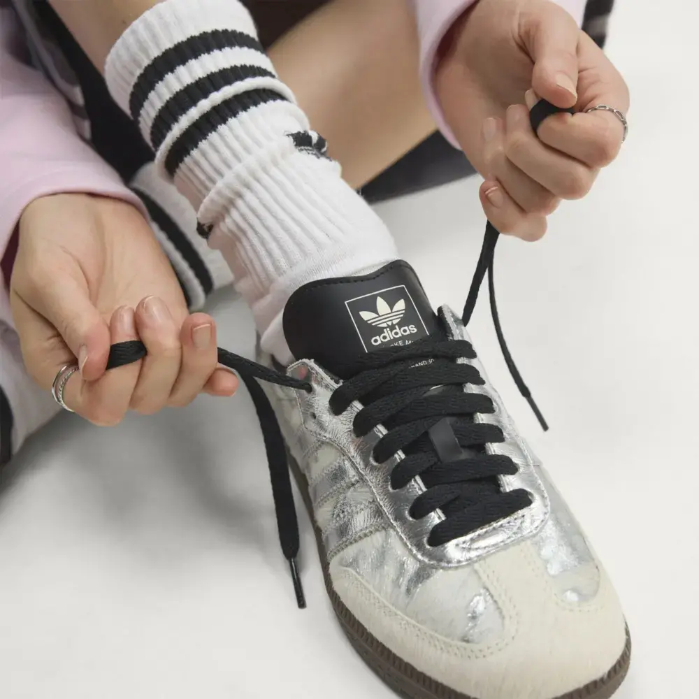 Alternative view of Giày Adidas Samba OG ‘Silver Metallic’ KJ2314