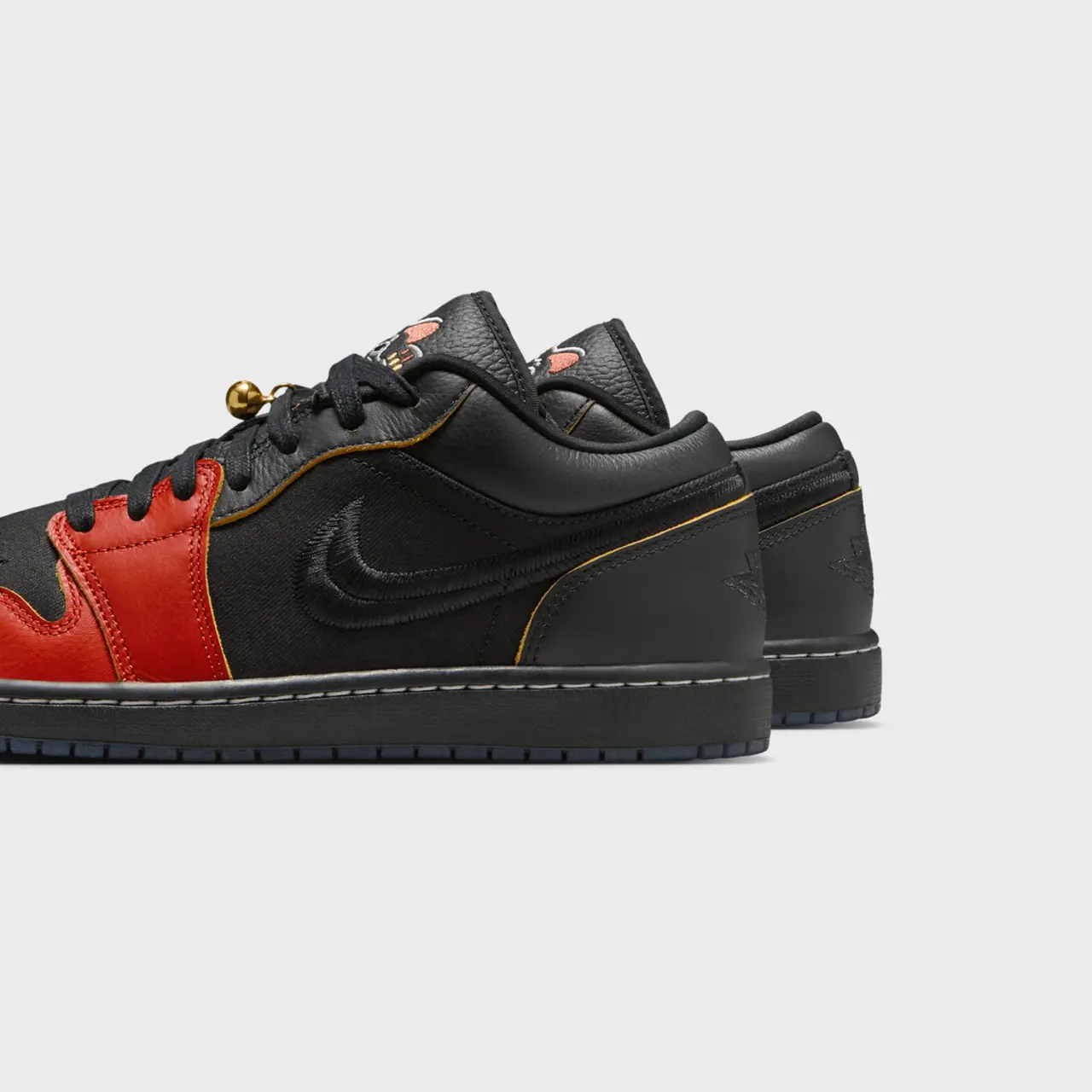 Giày Nike Air Jordan 1 Low SE 'Lucky Cat' IQ3460-010 - Ảnh 5
